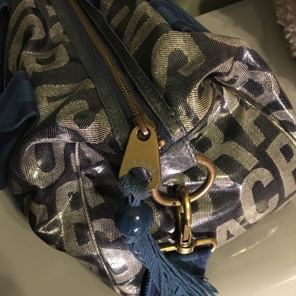 Handbag - Picture 7 of 8